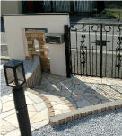 フロンティア建設の施工例／アイテム／玄関アプローチ