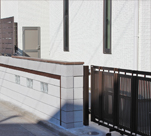 フロンティア建設の施工例　クローズ外構